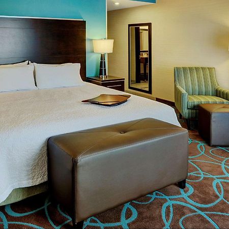 Hampton Inn By Hilton Winnipeg Exterior foto