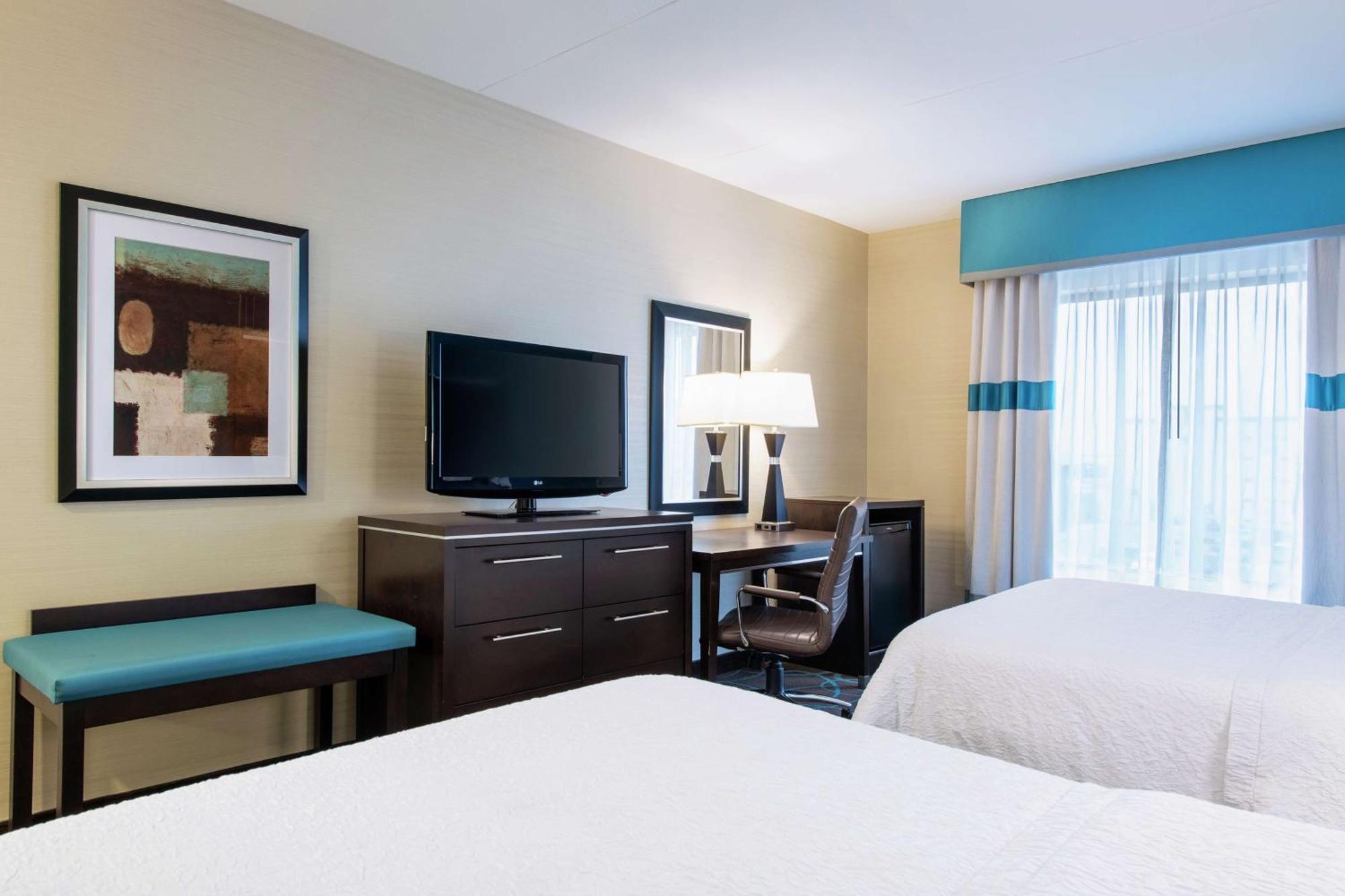 Hampton Inn By Hilton Winnipeg Exterior foto